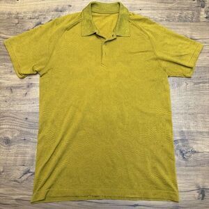Lululemon Mens Medium Metal Vent Tech Polo Shirt 2.0 Yellow Texture‎ Active